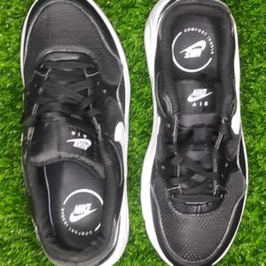 Nike Air Max SC de color negro con blanco