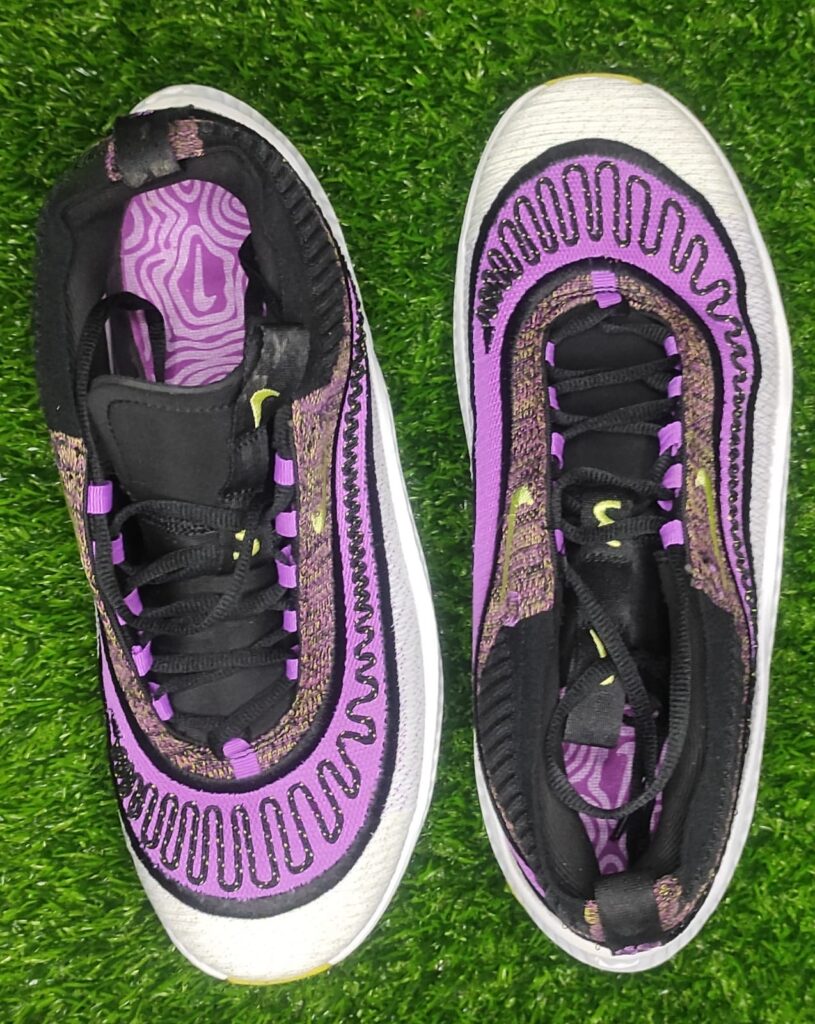 Nike Cosmic unity  3