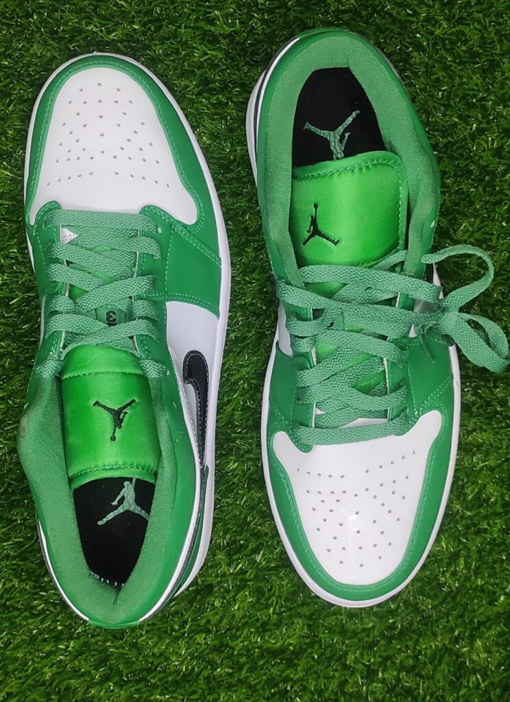 Air Jordan 1 Low 'Pine Green'
